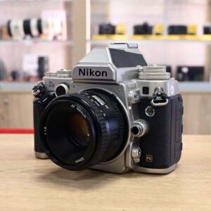 Occasion Nikon Df silver + AF 50 mm F1.8 D