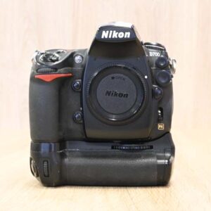 Occasion Nikon D700 + MB-D10 Battery Grip