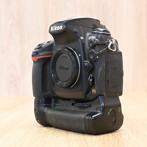 Occasion Nikon D700 + MB-D10 Battery Grip - Afbeelding 2